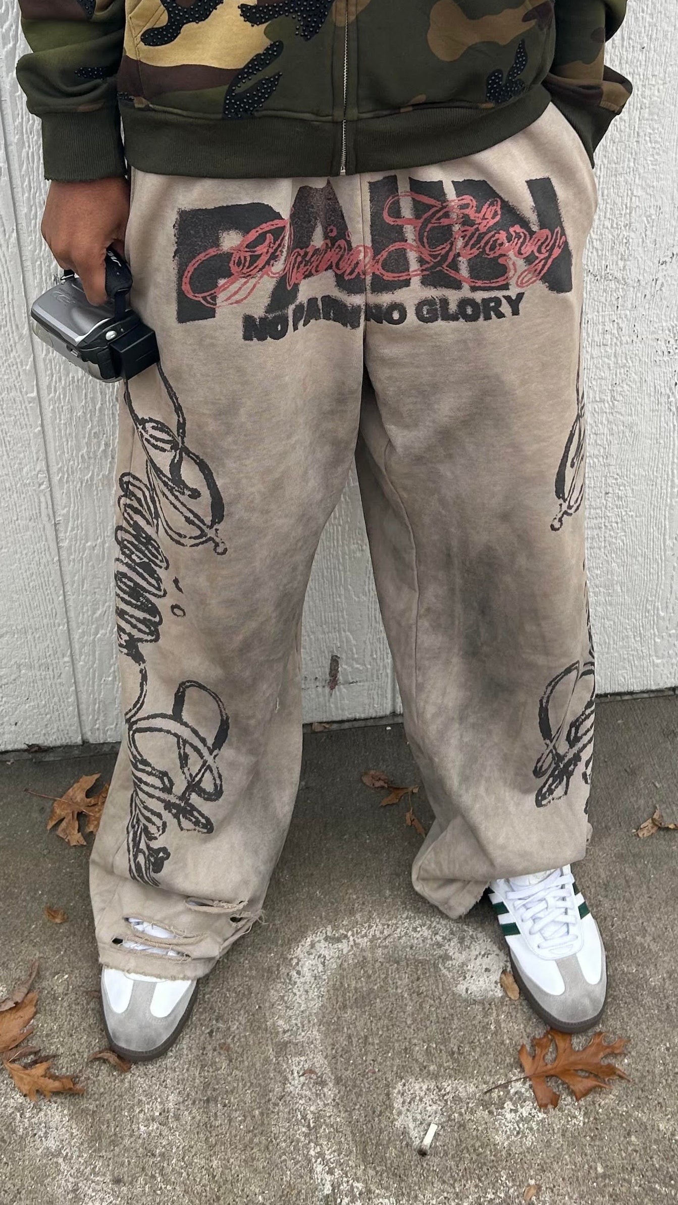 "NO PAIIN NO GLORY" SWEATPANTS